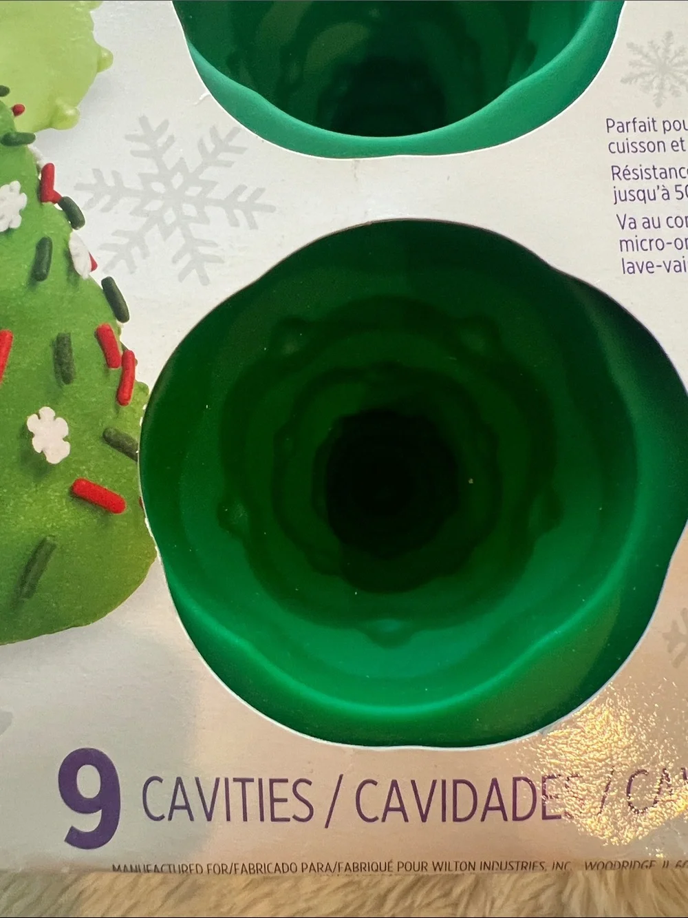 Wilton 3D Christmas Tree (9) cavity Silicone Mold, Baking, Soaps, Candles